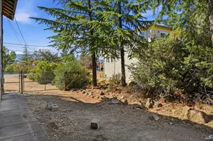17198 Squirrel Hill Rd, Hidden Valley Lake, CA 95467 - Photo 28