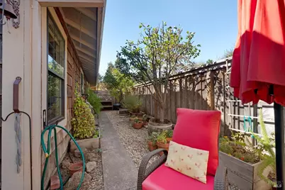 1609 Monroe Court, Petaluma, CA 94954 - Photo 20