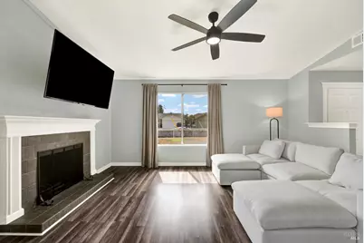 650 W H Street, Dixon, CA 95620 - Photo 8