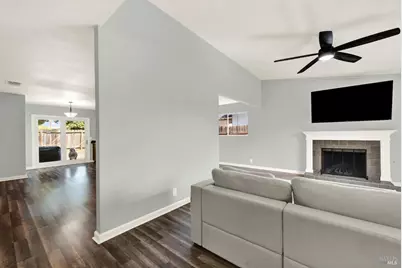 650 W H Street, Dixon, CA 95620 - Photo 6