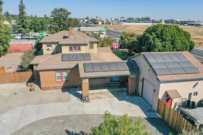 811 N First Street, Dixon, CA 95620 - Photo 2