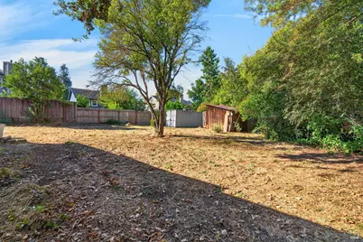 1315 Ridley Avenue, Santa Rosa, CA 95401 - Photo 36