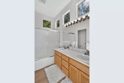 440 Valley Oak Court, Windsor, CA 95492 - Photo 38