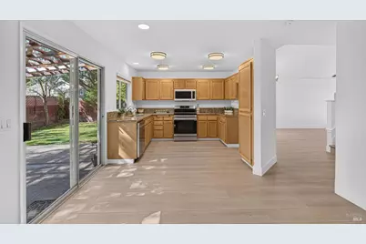 440 Valley Oak Court, Windsor, CA 95492 - Photo 16