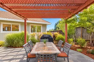 9 Carob Way, Novato, CA 94945 - Photo 32