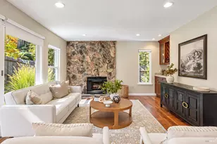 9 Carob Way, Novato, CA 94945 - Photo 14