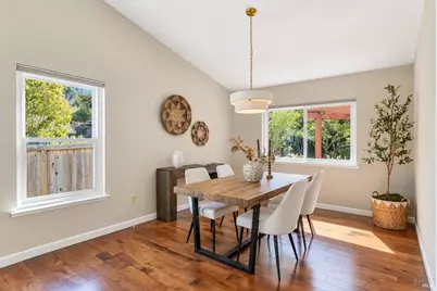 9 Carob Way, Novato, CA 94945 - Photo 6