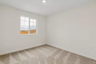 5876 Trailblaze Dr, Fairfield, CA 94533 - Photo 22