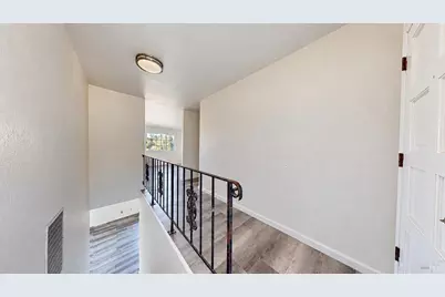 9515 Castlewood Street, Oakland, CA 94605 - Photo 10