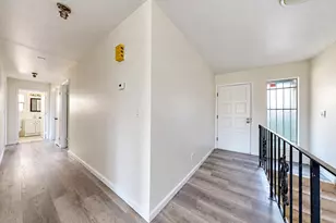 9515 Castlewood St, Oakland, CA 94605 - Photo 18