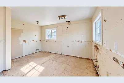 9515 Castlewood Street, Oakland, CA 94605 - Photo 14