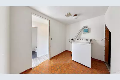 9515 Castlewood Street, Oakland, CA 94605 - Photo 8