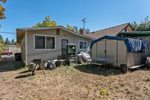 1124 Locust St, Willits, CA 95490 - Photo 2