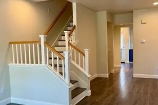 60 Almond Ct, San Rafael, CA 94903 - Photo 10
