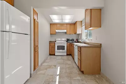 128 W F Street, Benicia, CA 94510 - Photo 14