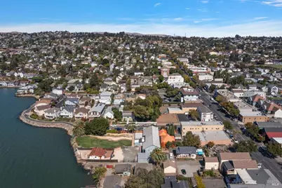 128 W F Street, Benicia, CA 94510 - Photo 46