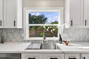 1051 Vassar Dr, Napa, CA 94558 - Photo 22