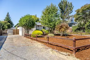 1181 Clover Dr, Santa Rosa, CA 95401 - Photo 14