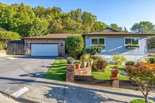 28 Oak Tree Ln, Fairfax, CA 94930 - Photo 2