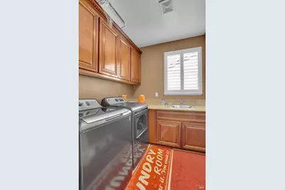 1000 Amber Ridge Lane, Vacaville, CA 95687 - Photo 32