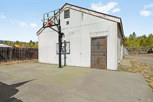 1041 Creek Side Ct, Laytonville, CA 95454 - Photo 44