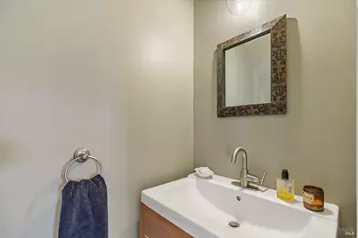 250 Bay Vista Circle, Sausalito, CA 94965 - Photo 8