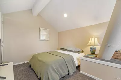 250 Bay Vista Circle, Sausalito, CA 94965 - Photo 32