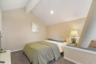250 Bay Vista Cir, Sausalito, CA 94965 - Photo 32