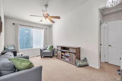 299 Shasta Drive #32, Vacaville, CA 95687 - Photo 12