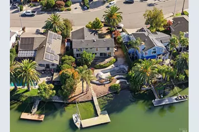 36 Del Oro Lagoon, Novato, CA 94949 - Photo 2