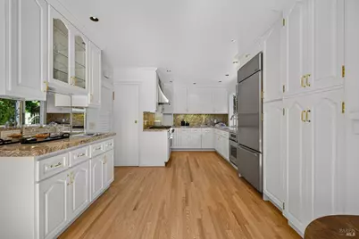 323 San Rafael Avenue, Belvedere, CA 94920 - Photo 8