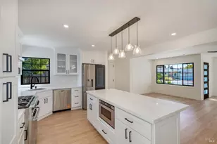 2112 Berkeley Dr, Santa Rosa, CA 95401 - Photo 14
