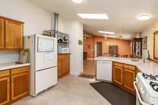 52 Glen Rd, Novato, CA 94945 - Photo 12
