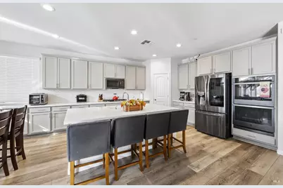 6001 Tristen Court, Vacaville, CA 95687 - Photo 10