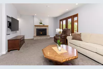 3954 Montrose Street, Napa, CA 94558 - Photo 32