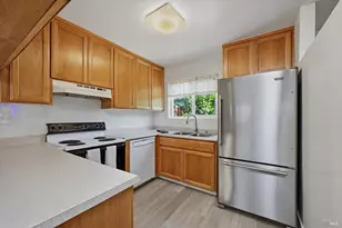 647 Racquet Club Cir, Rohnert Park, CA 94928 - Photo 8