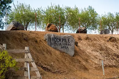 18450 Rockpile Road, Geyserville, CA 95441 - Photo 2