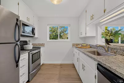 711 S Eliseo Drive, Greenbrae, CA 94904 - Photo 10