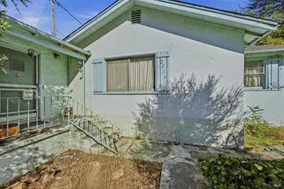 2875 W Steele Lane, Santa Rosa, CA 95403 - Photo 2