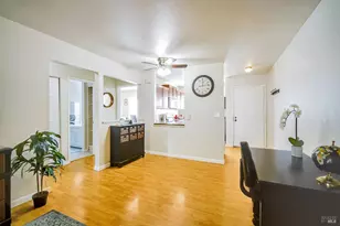 678 Santa Alicia Dr, Rohnert Park, CA 94928 - Photo 2