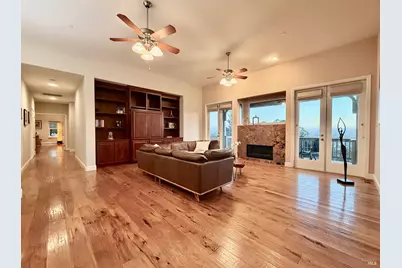 702 Montebello Drive, Santa Rosa, CA 95403 - Photo 2