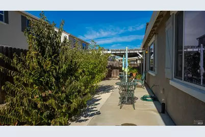 266 Lantana Drive, Vacaville, CA 95687 - Photo 28