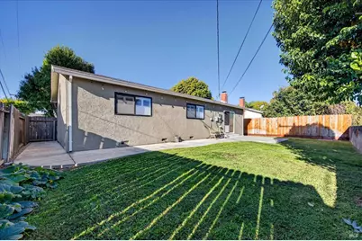 940 Rolling Green Drive, Rio Vista, CA 94571 - Photo 24