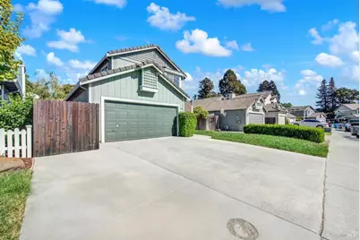685 Poppy Circle, Vacaville, CA 95687 - Photo 10
