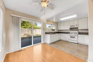 8528 Liman Way, Rohnert Park, CA 94928 - Photo 10