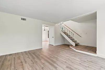 210 Albion Court, Novato, CA 94947 - Photo 8