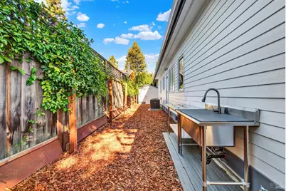 2111 W Lincoln Avenue, Napa, CA 94558 - Photo 82