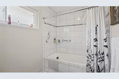 1605 Kelly Street, Santa Rosa, CA 95401 - Photo 22