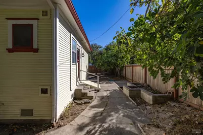 105 Garden Street, Santa Rosa, CA 95401 - Photo 26
