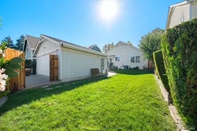808 Bay Street, Suisun City, CA 94585 - Photo 22
